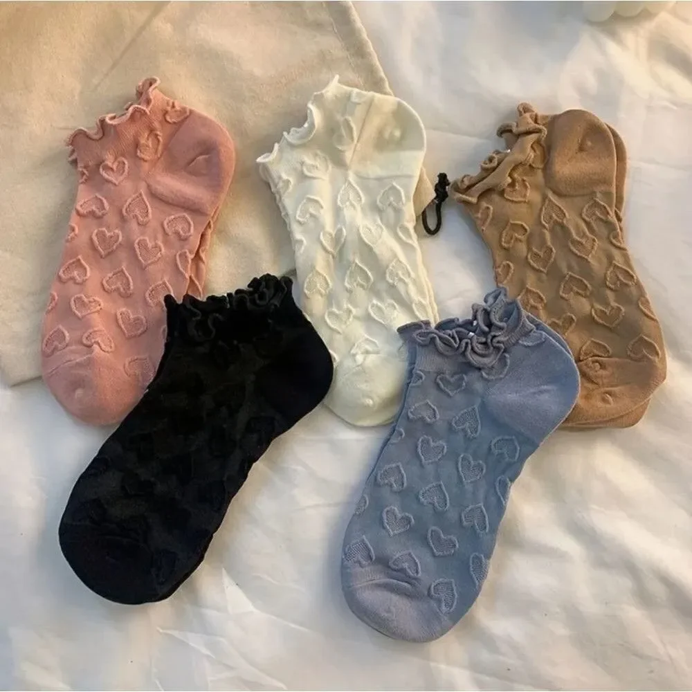 Textured heart ankle socks with ruffle trim embossed shapes